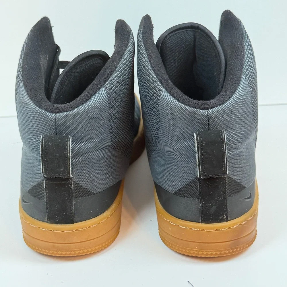 Nike please see